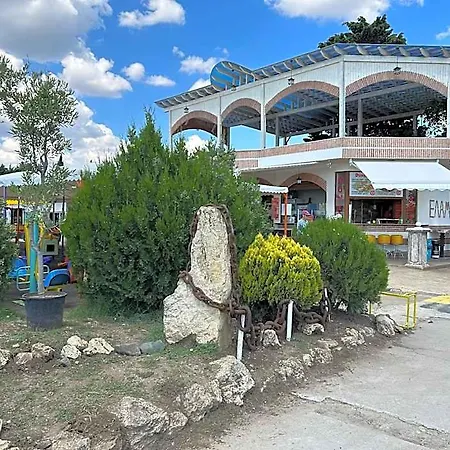Panorama-chantall- Izba Family Nessebar