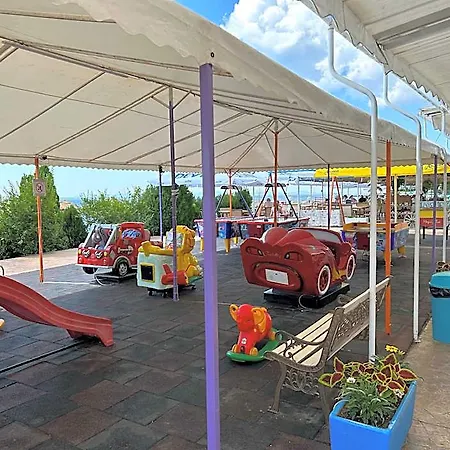 Panorama-chantall- Izba Family 4* Nessebar