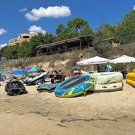 Panorama-chantall- Izba Family Nessebar