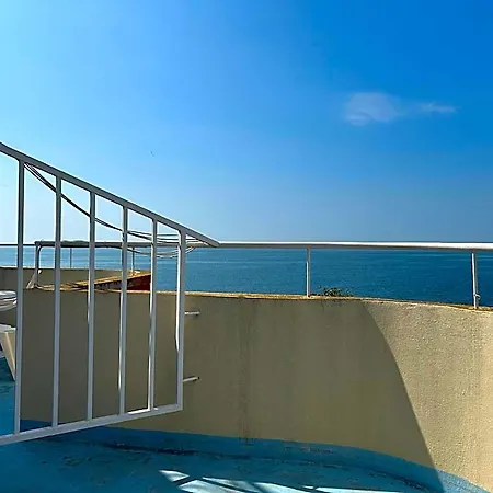 Hotel Panorama-chantall- Izba Family Nessebar