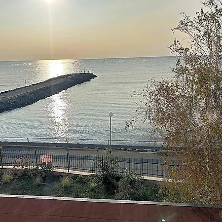 Panorama-chantall- Izba Family Nessebar