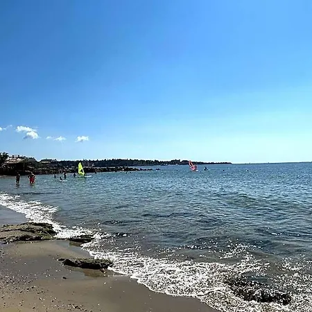 Hotel Panorama-chantall- Izba Family Nessebar